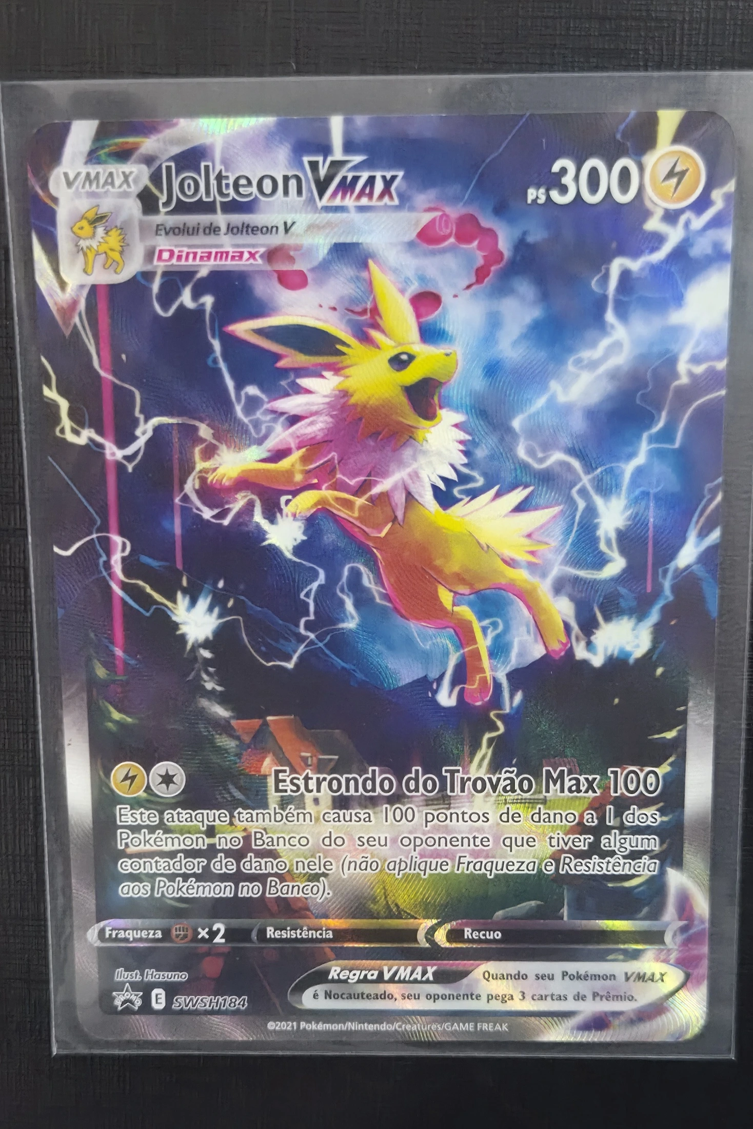 Jolteon VMAX (SWSH184)